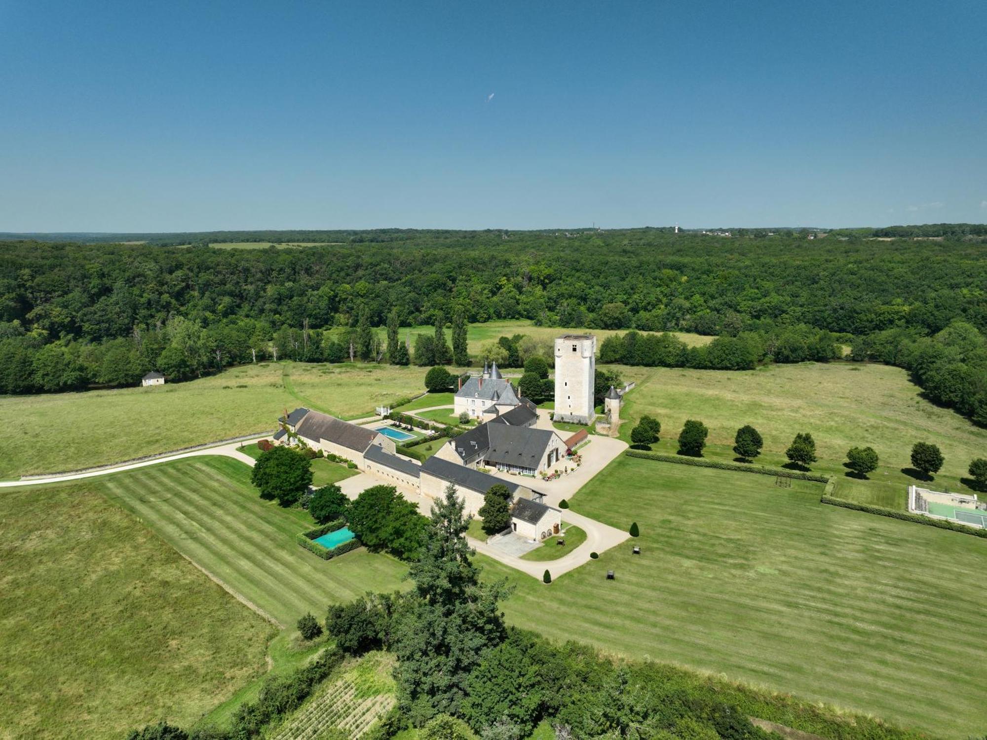 Chateau De Mazieres Tendu Bagian luar foto