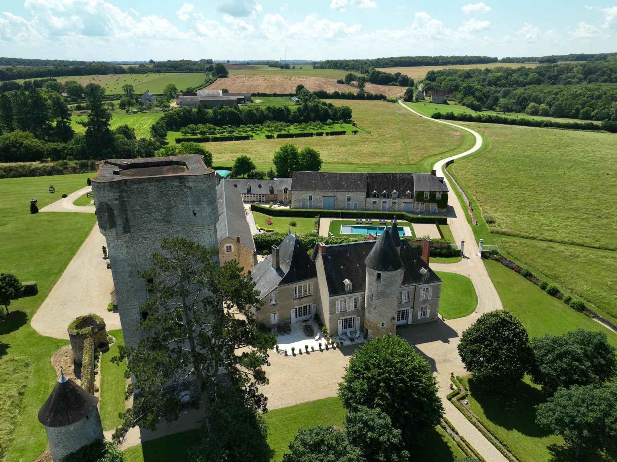 Chateau De Mazieres Tendu Bagian luar foto